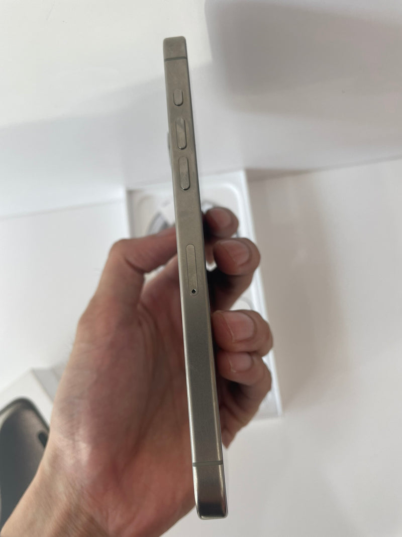 iPhone 15 Pro Max 256GB Natural Titanium 99,9% Fullbox pin 100% Chính Hãng VN/A (Thay màn hình chính hãng Apple)