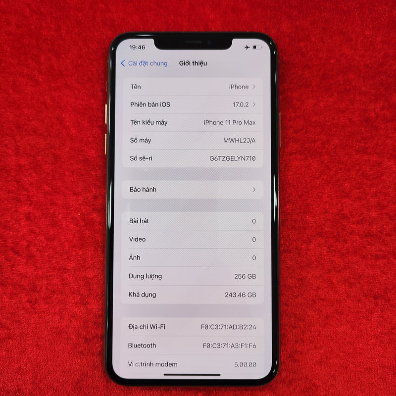 iPhone 11 Pro Max 256GB Gold 98% pin 100% (Đốm camera 1x - Đã thay pin, máy xước) J/A - HH3415