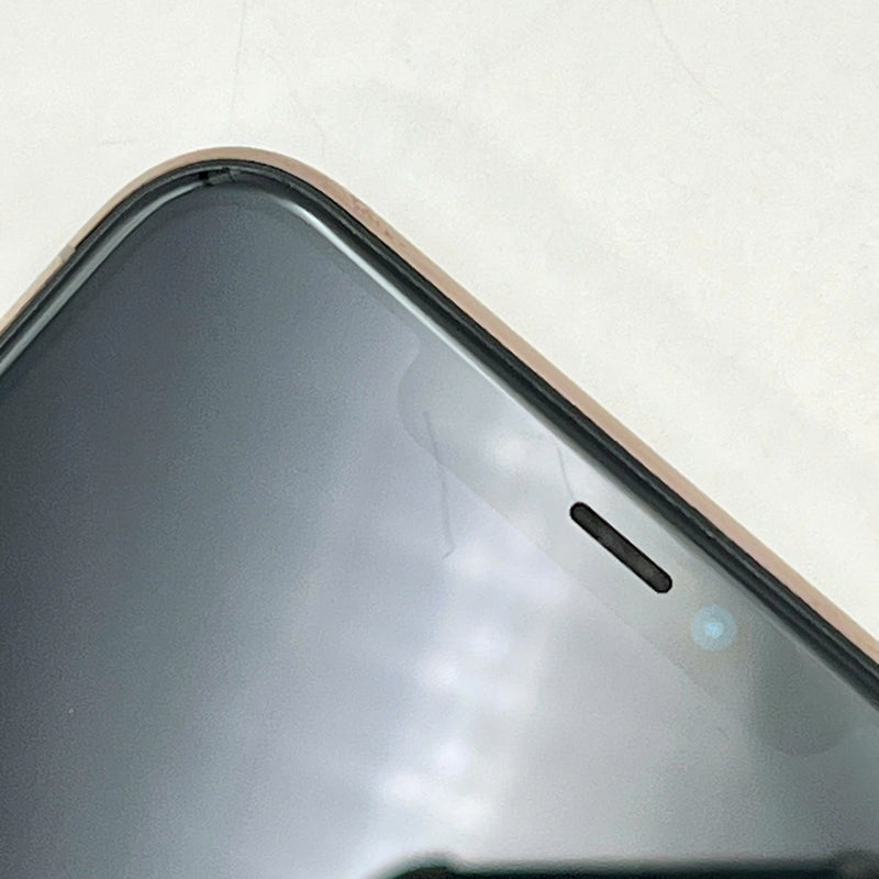 iPhone 11 Pro Max 256GB Vàng 98% pin 100% (Đốm camera 1x - Đã thay pin, xước mặt và viền) J/A - HH4897