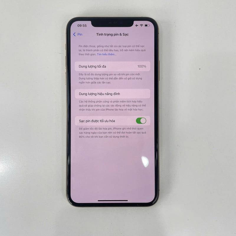 iPhone 11 Pro Max 256GB Vàng 98% pin 100% (Đốm camera 1x  - Đã thay pin, xước viền mờ) J/A - HH1809